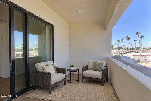 $2,700 | 2502 East Paradise Lane, Unit 6, Phoenix, AZ 85032