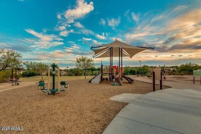 $2,700 | 2502 East Paradise Lane, Unit 6, Phoenix, AZ 85032