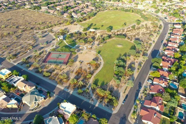 $2,700 | 2502 East Paradise Lane, Unit 6, Phoenix, AZ 85032