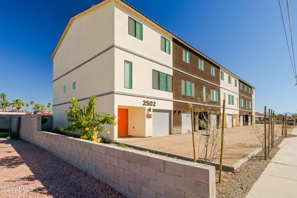 $2,550 | 2502 East Paradise Lane, Unit 1, Phoenix, AZ 85032