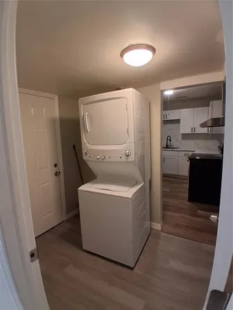 $2,700 | 506 North Macdill Avenue, Tampa, FL 33609