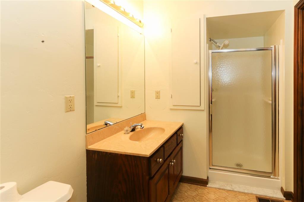 588 Vehslage Road Seymour, IN 47274 - Photo 13 of 20 Gallery Image 13