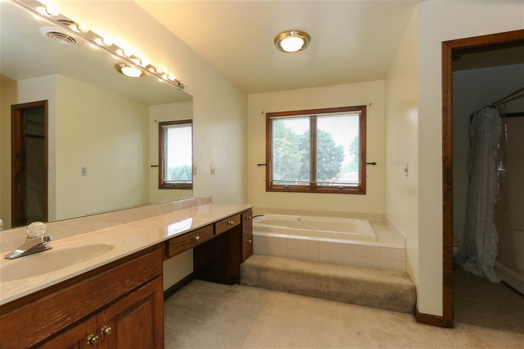 588 Vehslage Road Seymour, IN 47274 - Photo 10 of 20 Gallery Image 10