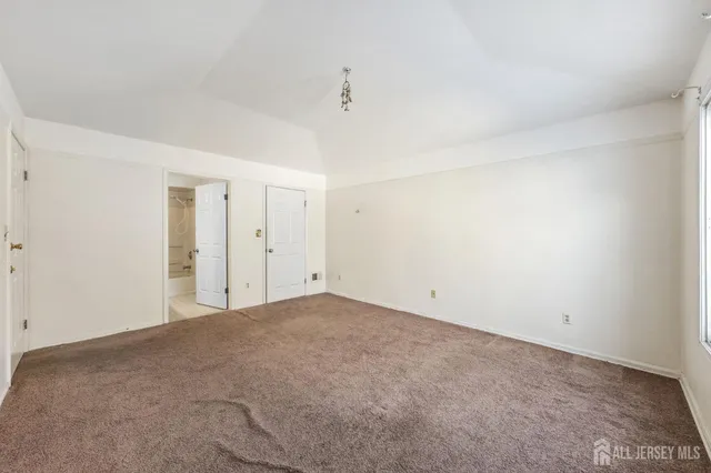 $2,300 | 1036 Waterford Drive, Edison, NJ 08817