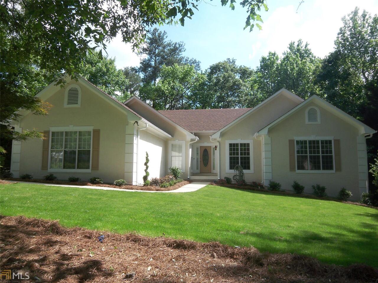 121 Shoreline Way Hampton, GA 30228 - Photo 1 of 1 Gallery Image 1