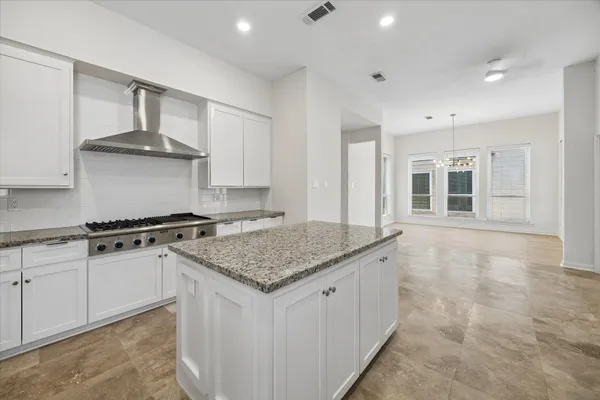 $2,900 | 11426 Lakeside Pl Drive, Houston, TX 77077