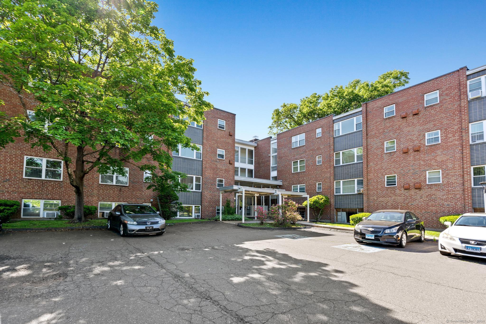 53 Wolcott Hill Road, Unit B13 Wethersfield, CT 06109 - Photo 1 of 1 Gallery Image 1