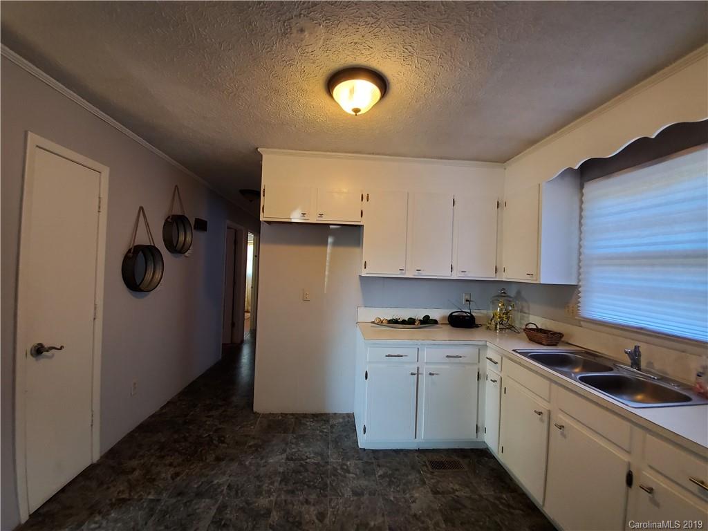 161 Ebenezer Road Kings Mountain, NC 28086 - Photo 17 of 27 Gallery Image 17