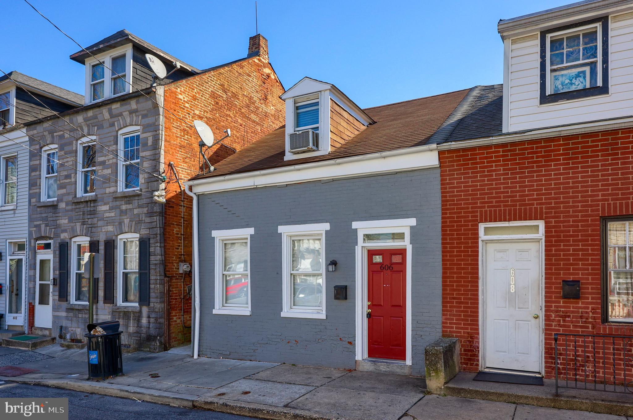 606 High Street Lancaster, PA 17603 - Photo 1 of 29