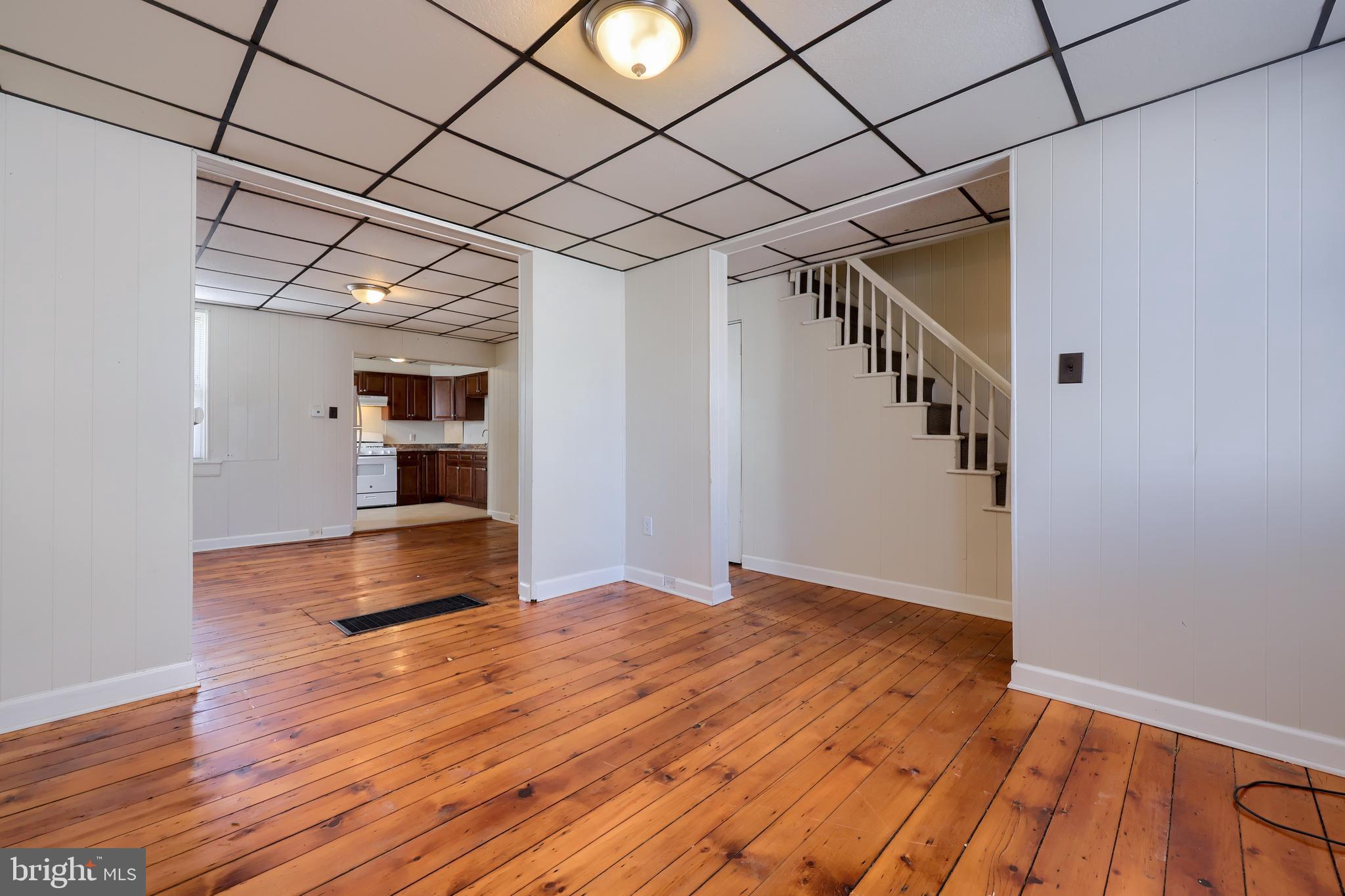 606 High Street Lancaster, PA 17603 - Photo 5 of 29