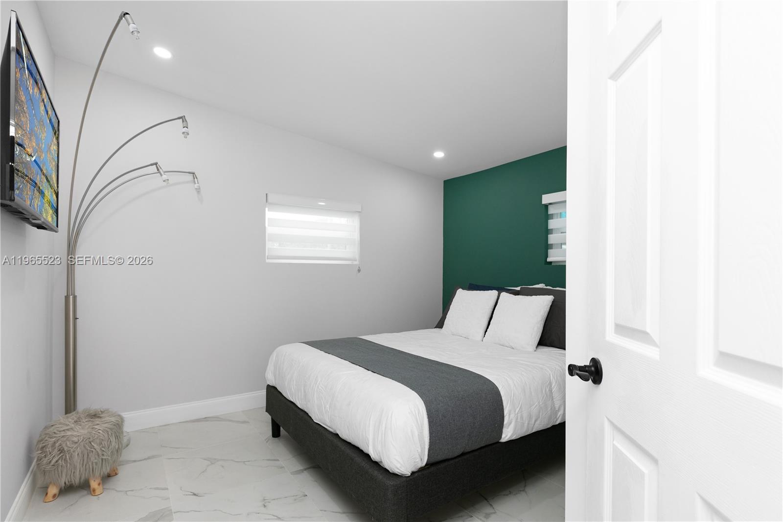 2376 Northwest 2nd Street Miami, FL 33125 - Photo 16 of 80