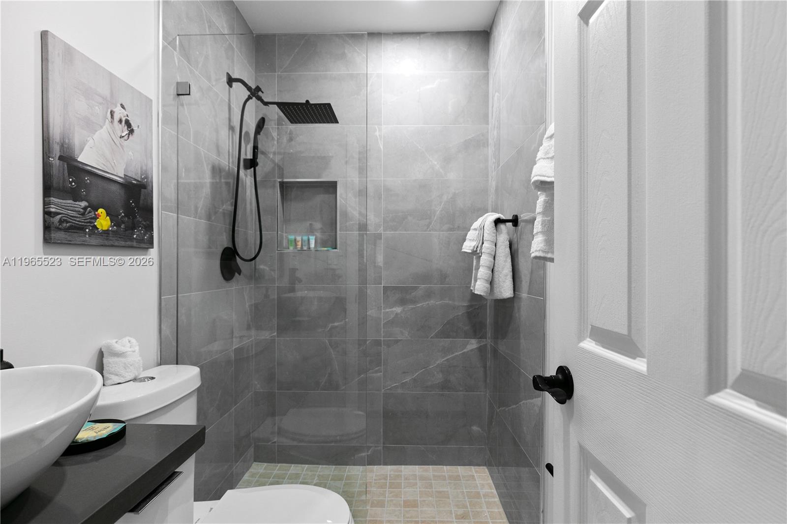 2376 Northwest 2nd Street Miami, FL 33125 - Photo 19 of 80