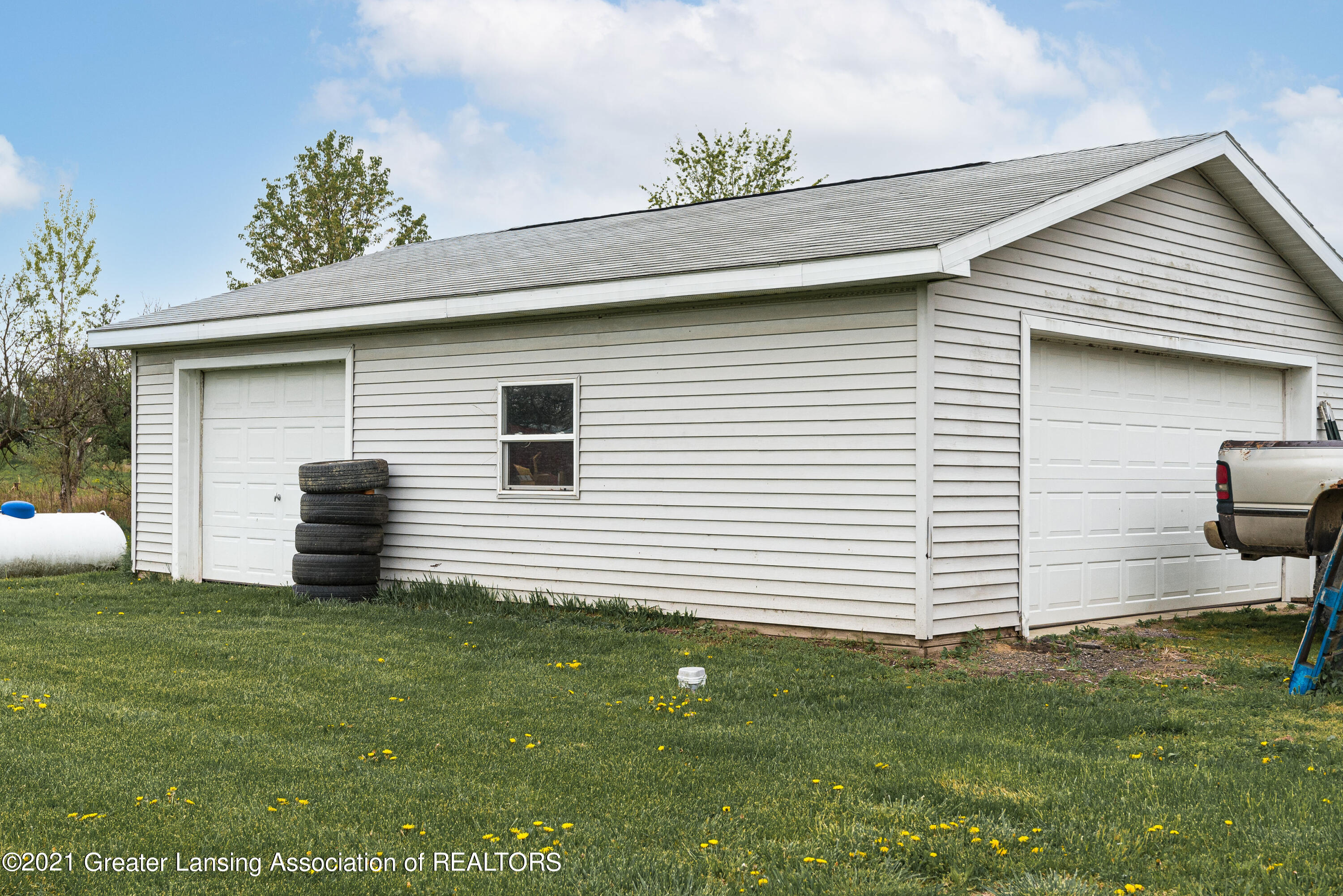 7700 Jason Road Laingsburg, MI 48848 - Photo 24 of 28 pole barn