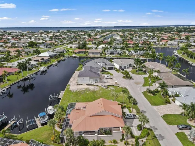 $485,000 | 1217 Gorda Cay Lane, Punta Gorda, FL 33950