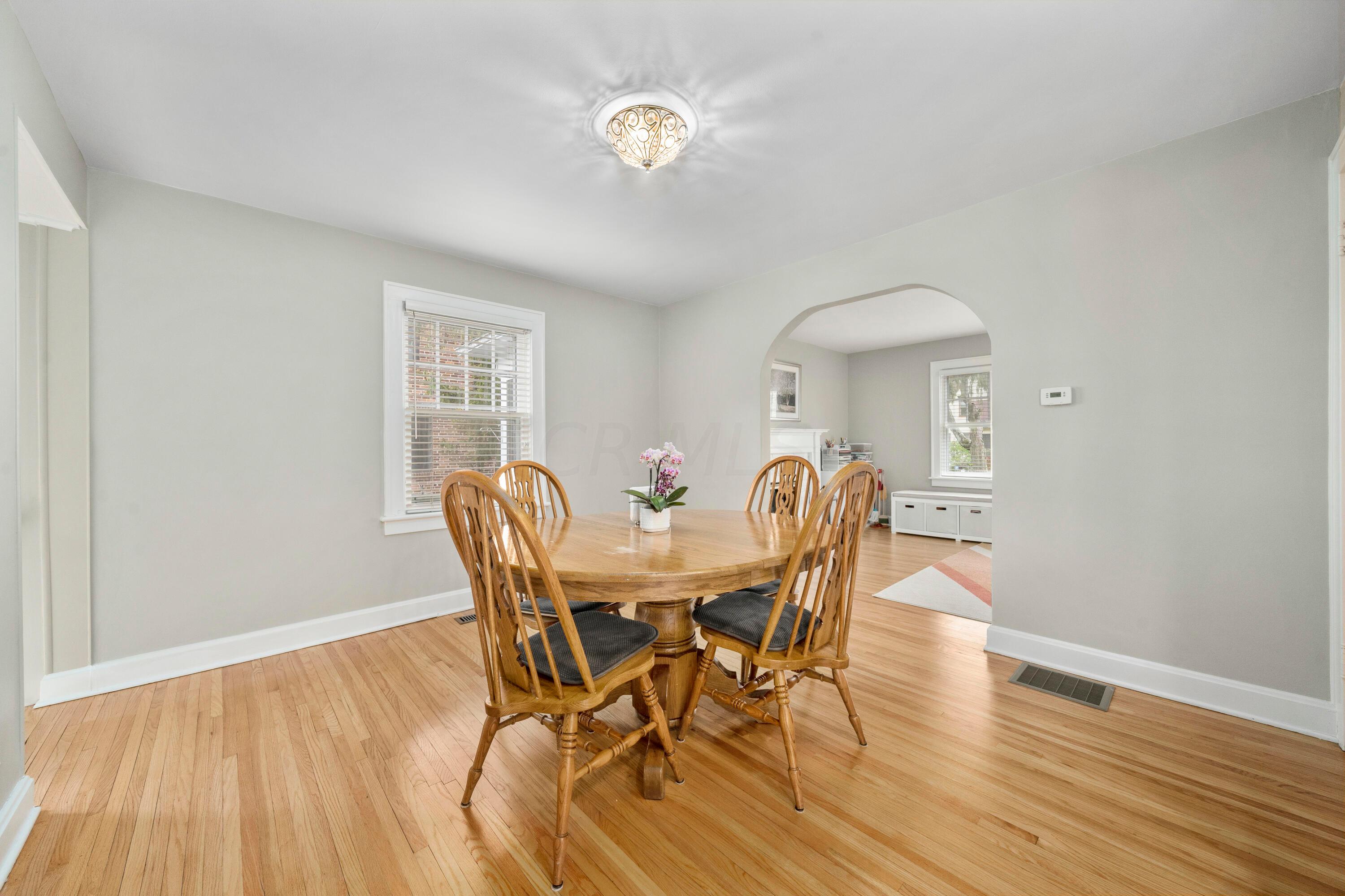 859 South Remington Road Bexley, OH 43209 - Photo 15 of 64 DSC05764