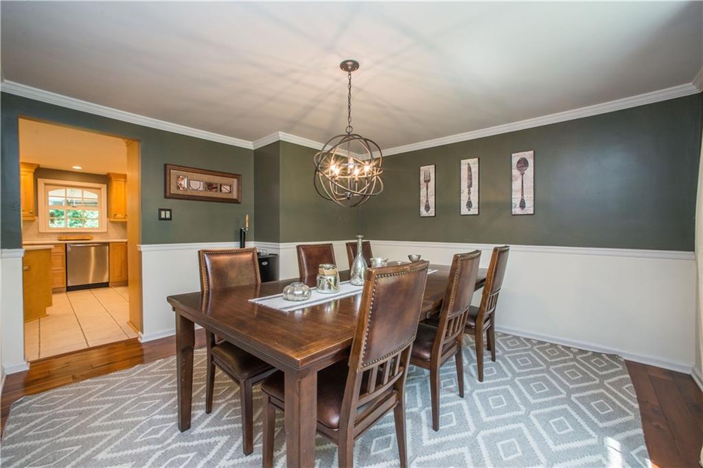 736 Scrubgrass Road Pittsburgh, PA 15243 - Photo 5 of 25 Gallery Image 5