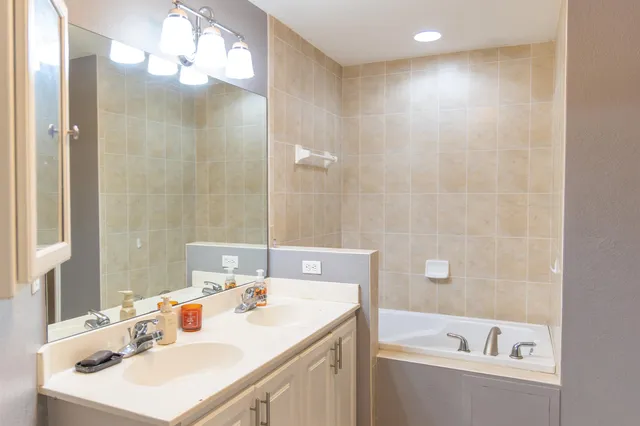 $279,000 | 213 West Boulevard, Sebring, FL 33870