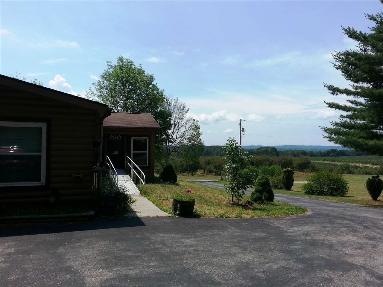7024 Lincoln Road Beulah, MI 49617 - Photo 19 of 19 1816421-18.JPG