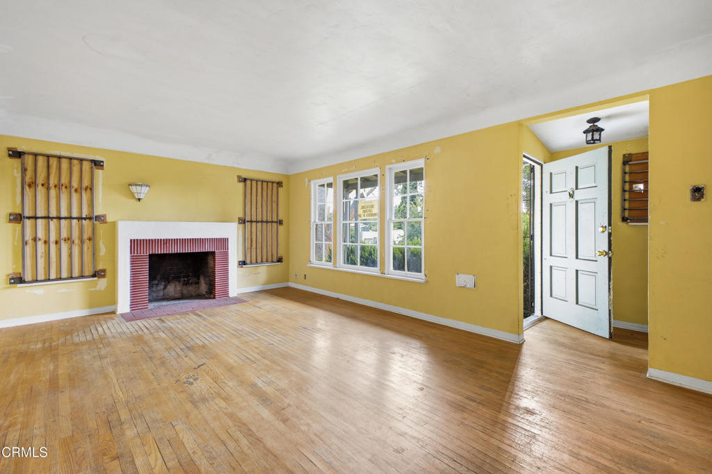 822 Valley View Road South Pasadena, CA 91030 - Photo 2 of 13 02 - Valley View (822)