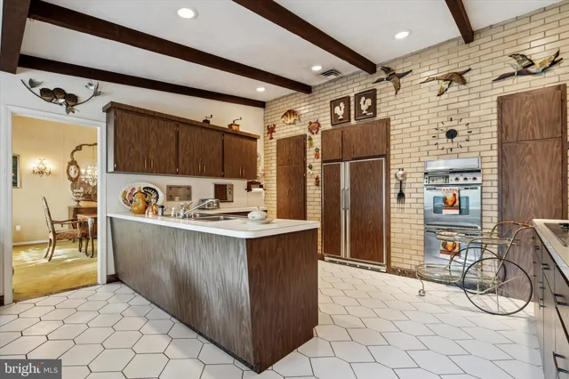 $999,999 | 341 Cedar Road, Elkins Park, PA 19027