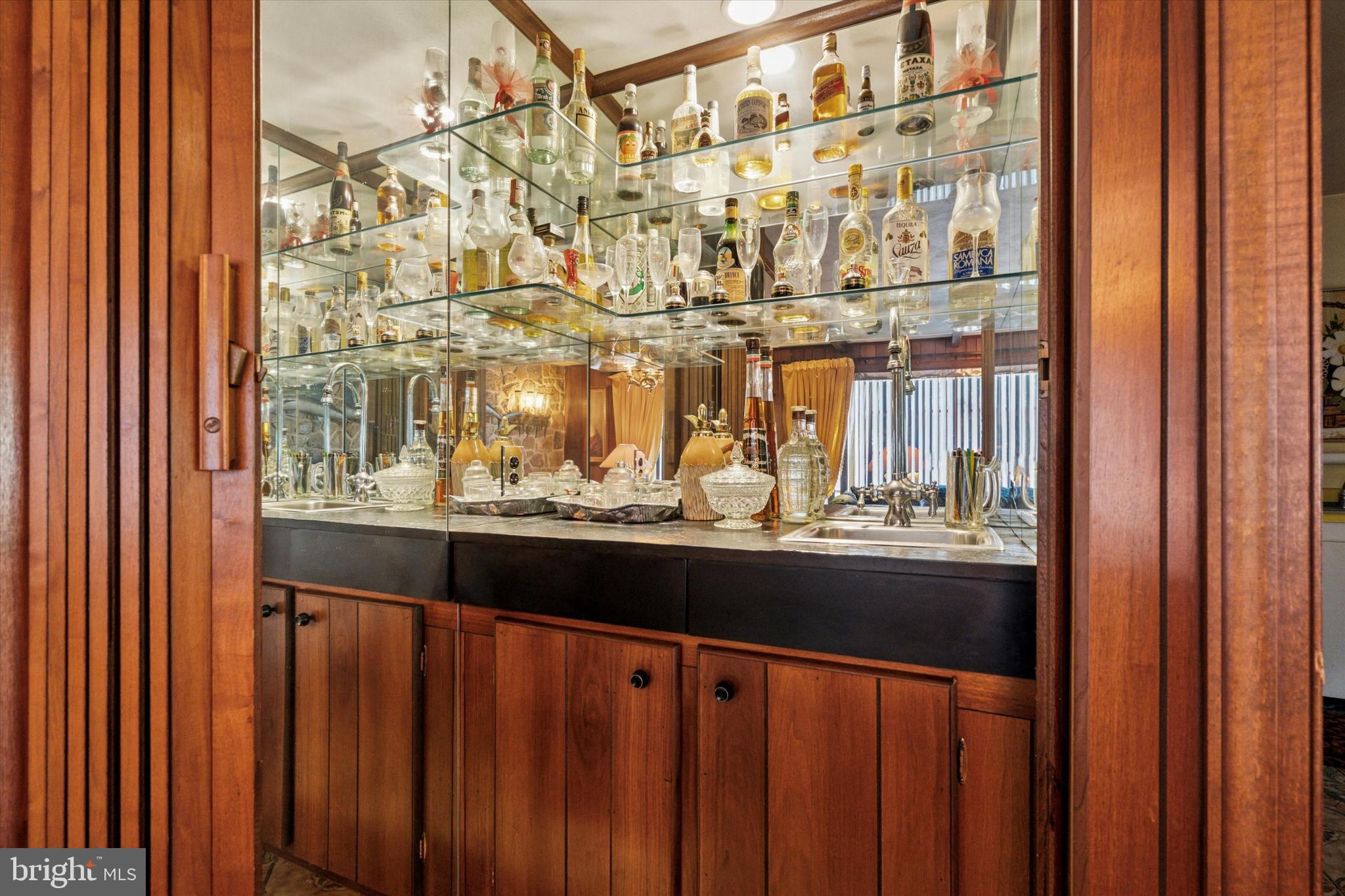 341 Cedar Road Elkins Park, PA 19027 - Photo 17 of 59 Family Room bar