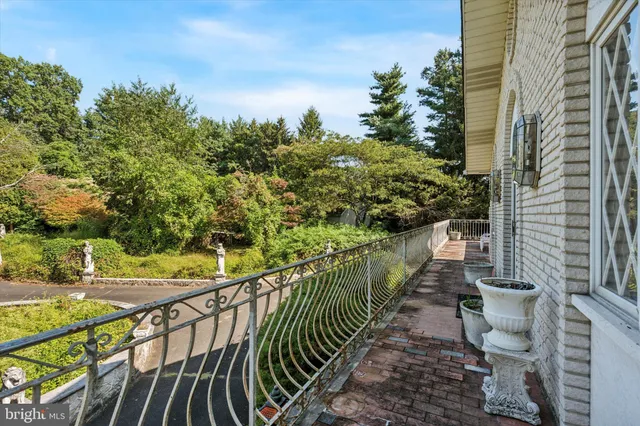 $999,999 | 341 Cedar Road, Elkins Park, PA 19027