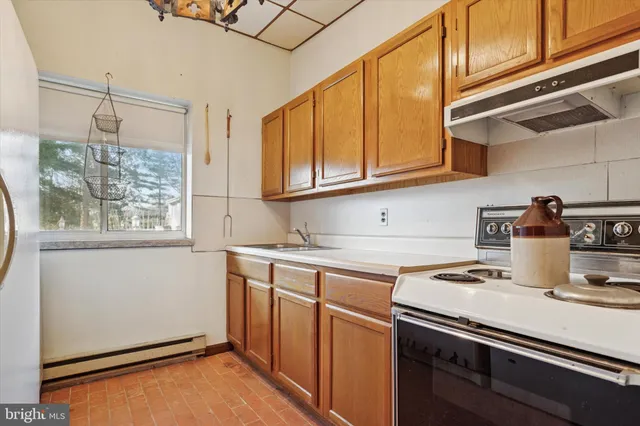 $929,000 | 341 Cedar Road, Elkins Park, PA 19027