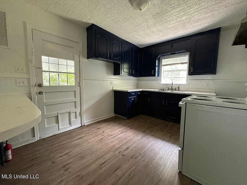 1734 Dixie Drive Jackson, MS 39209 - Photo 4 of 9 4