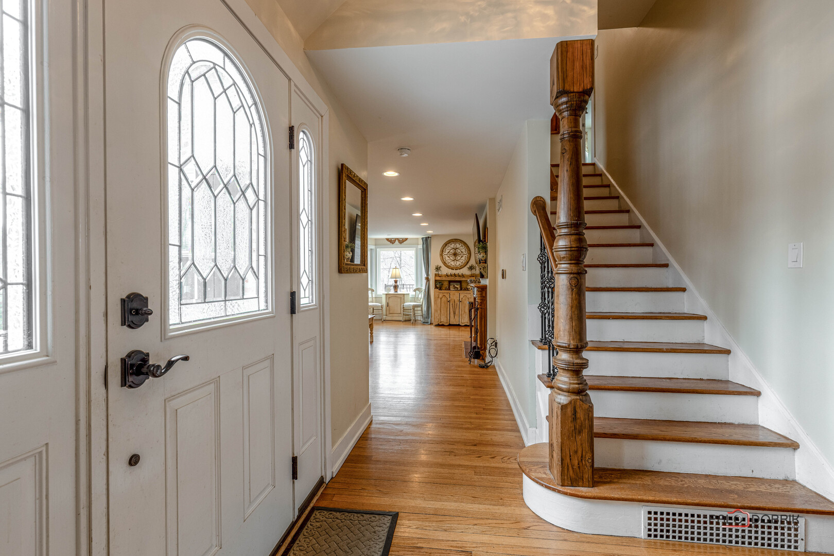 3386 Old McHenry Road Long Grove, IL 60047 - Photo 3 of 48 a view of entryway with wooden floor