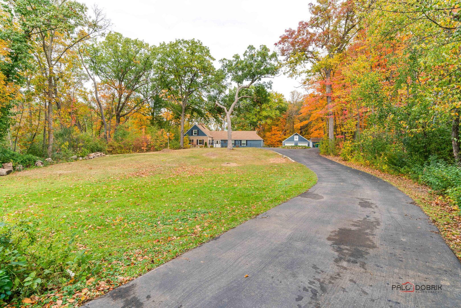 3386 Old McHenry Road Long Grove, IL 60047 - Photo 35 of 48 a view of a yard with large trees