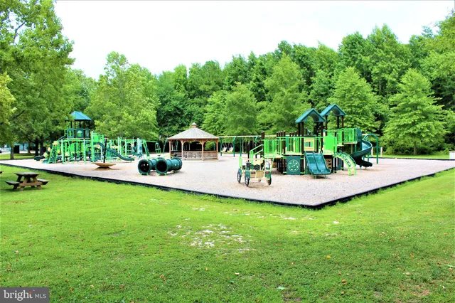 $280,000 | 11425 Manklin Creek Road, Unit 2, Ocean Pines, MD 21811