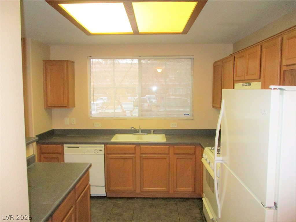 833 Aspen Peak Loop, Unit 2215 Henderson, NV 89011 - Photo 4 of 20