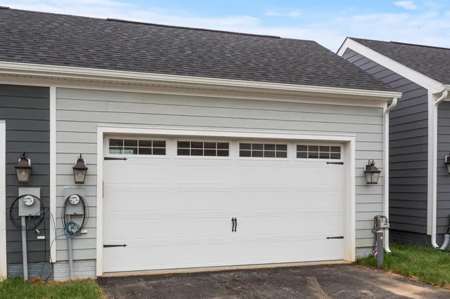 a view of a house with outdoor space