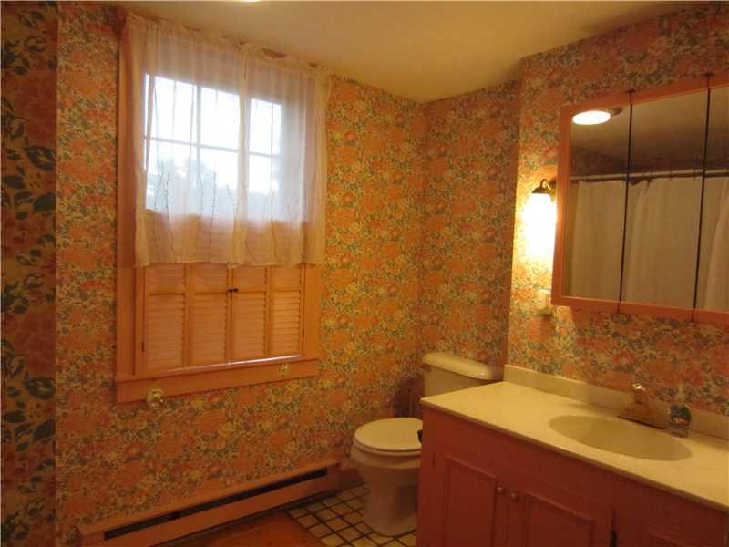 276 Pool Street Biddeford, ME 04005 - Photo 15 of 32 Bathroom.