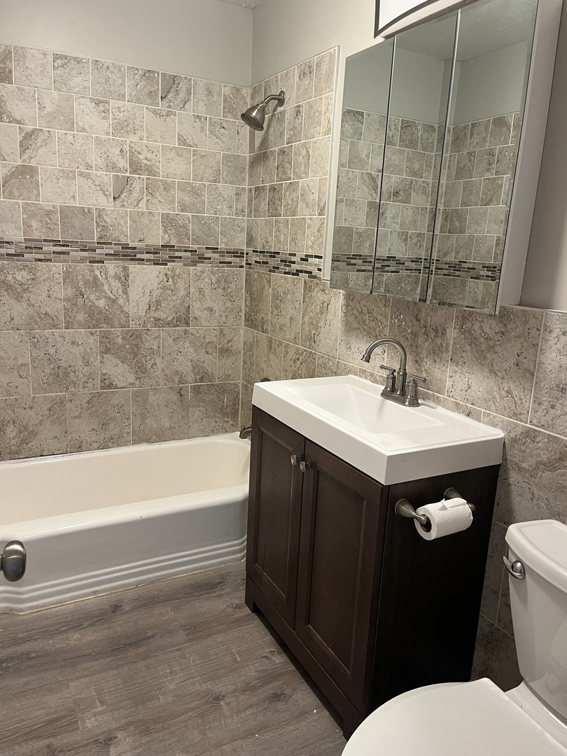 1340 North Main Street, Unit C16 Wheaton, IL 60187 - Photo 8 of 9