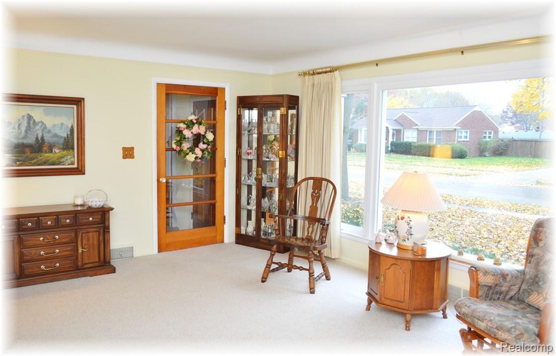 3918 Amherst Road Royal Oak, MI 48073 - Photo 7 of 34 Big Picture Window