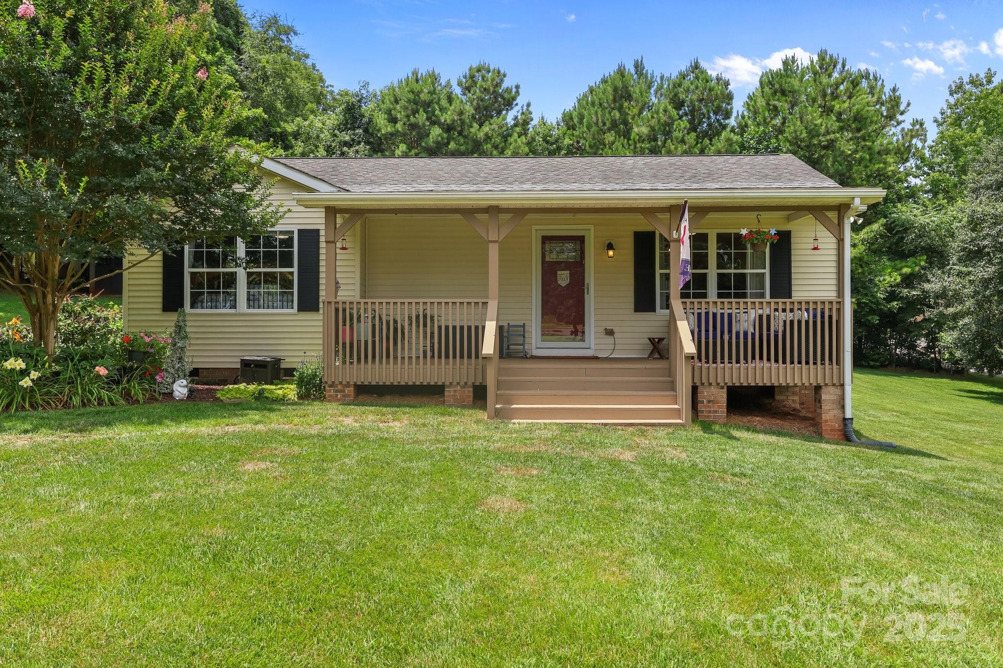 201 North Ferry Road New London, NC 28127 - Photo 2 of 42 Gallery Image 2