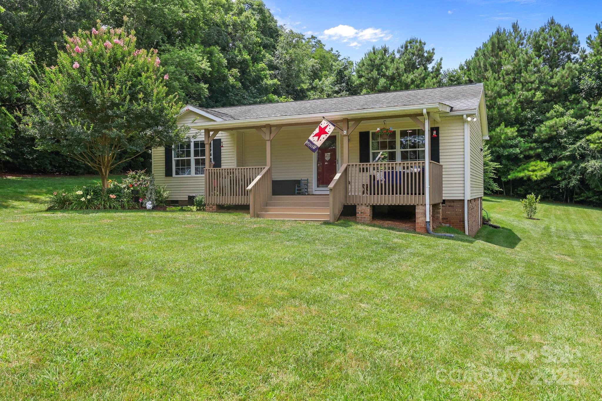 201 North Ferry Road New London, NC 28127 - Photo 5 of 42 Gallery Image 5