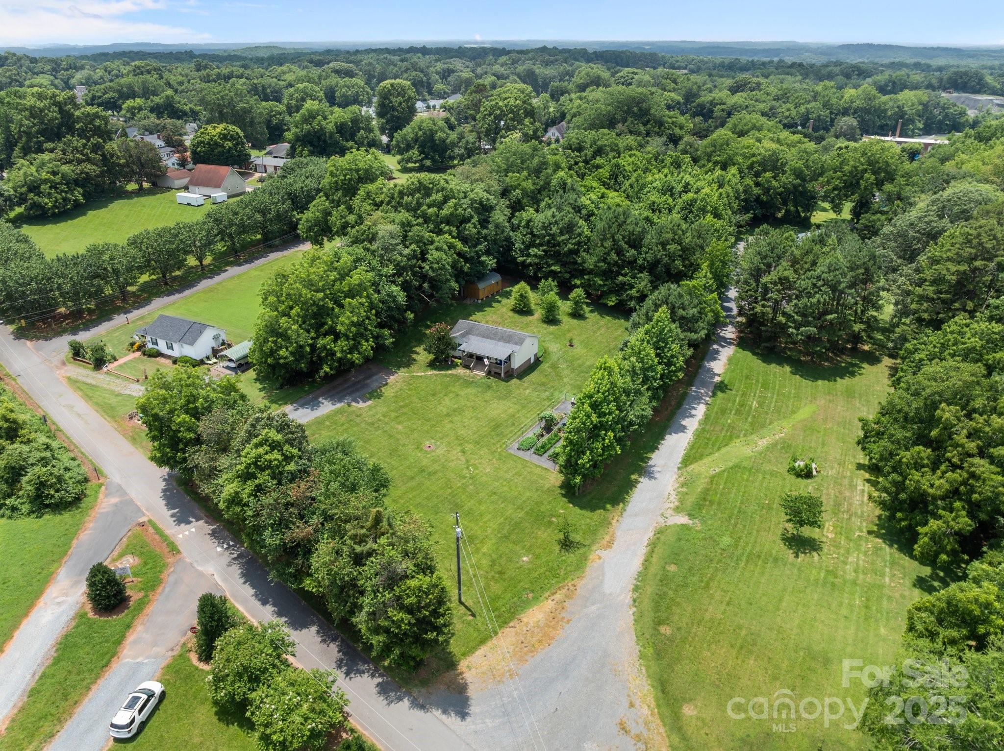201 North Ferry Road New London, NC 28127 - Photo 6 of 42 Gallery Image 6