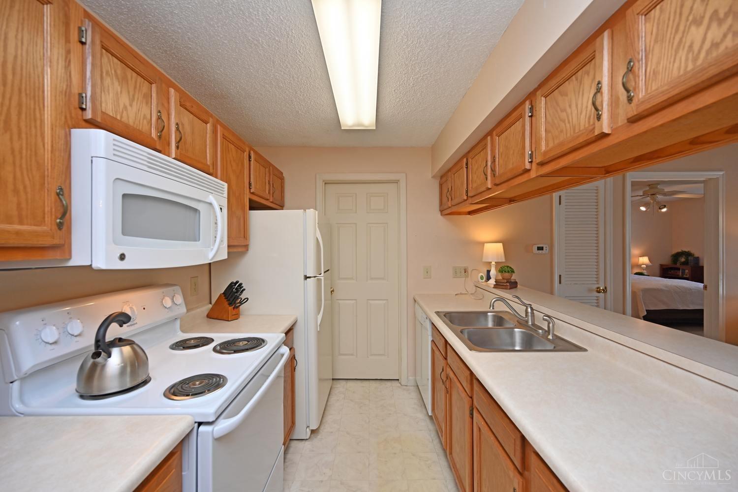 3547 Jessup Road, Unit 2D Cincinnati, OH 45239 - Photo 9 of 29
