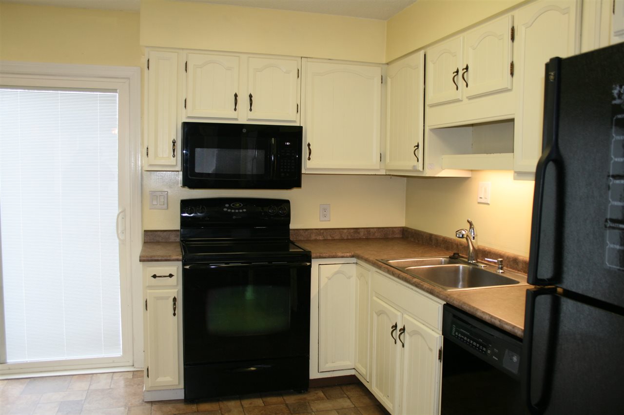 1920 Lardie Road Traverse City, MI 49696 - Photo 15 of 37 1884606-14.JPG