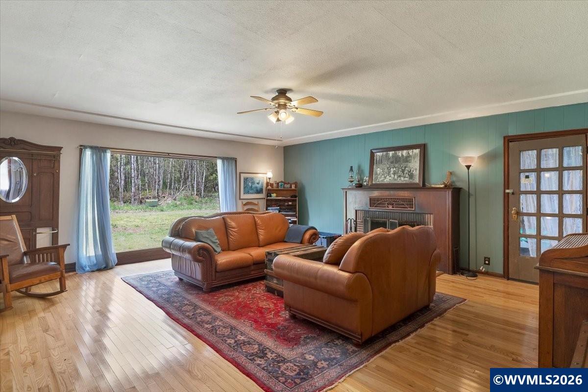 162 Riverside Drive Idanha, OR 97350 - Photo 4 of 38