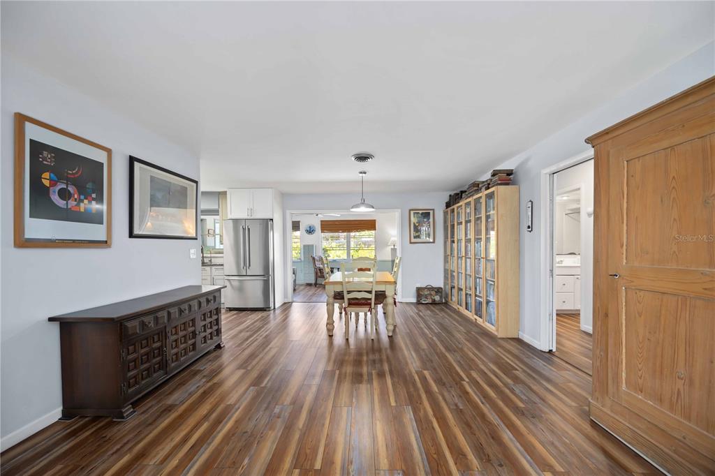 4531 Crystal Road Venice, FL 34293 - Photo 26 of 32 Gallery Image 26