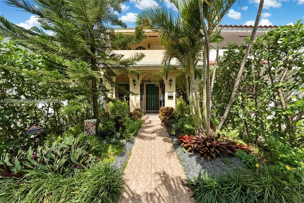 $3,400 | 1965 Sans Souci Boulevard, North Miami, FL 33181