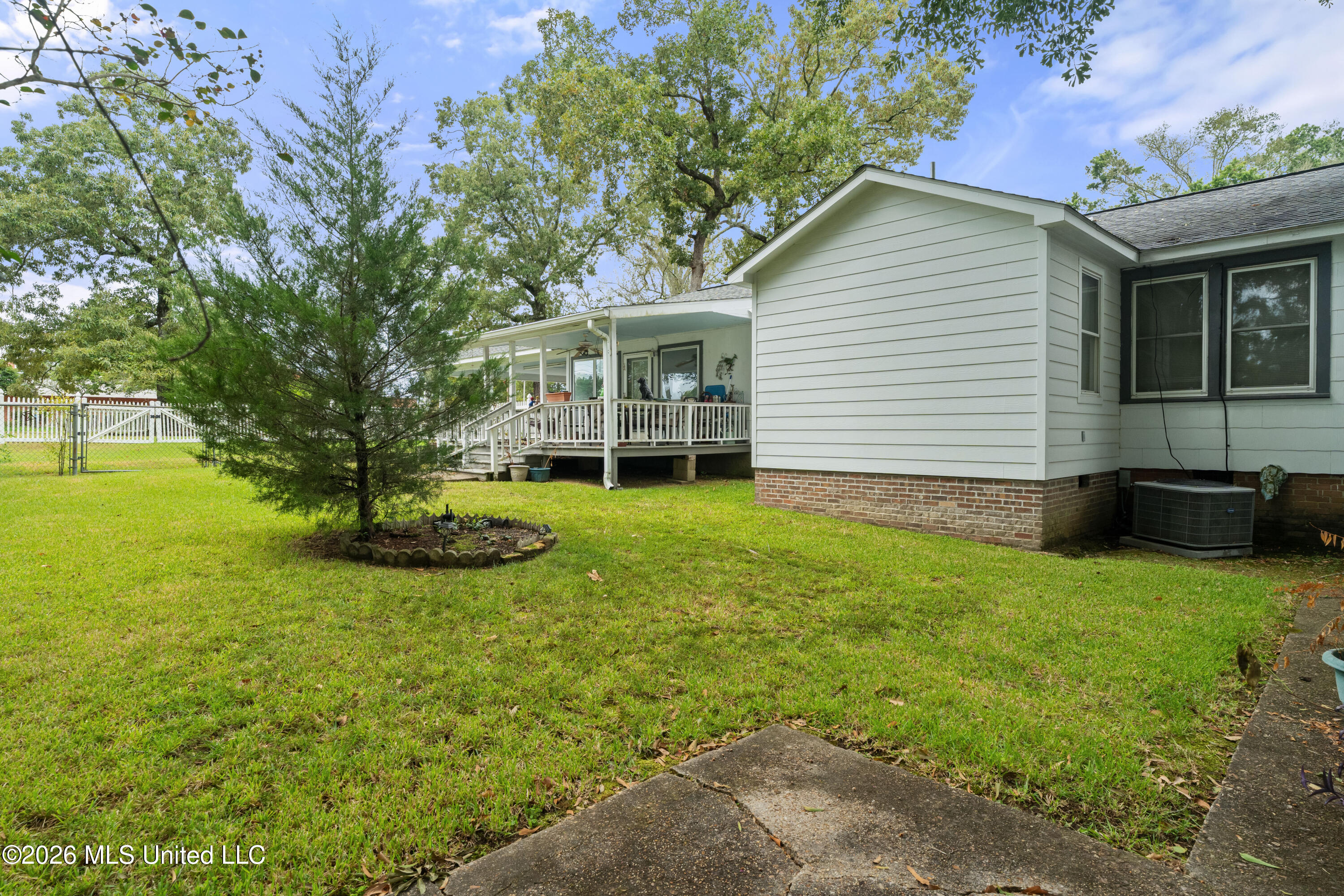 1229 Wheelock Street McComb, MS 39648 - Photo 32 of 37 1229_Wheelock_St-32