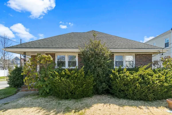 $480,000 | 654 Colgate Avenue, Perth Amboy, NJ 08861