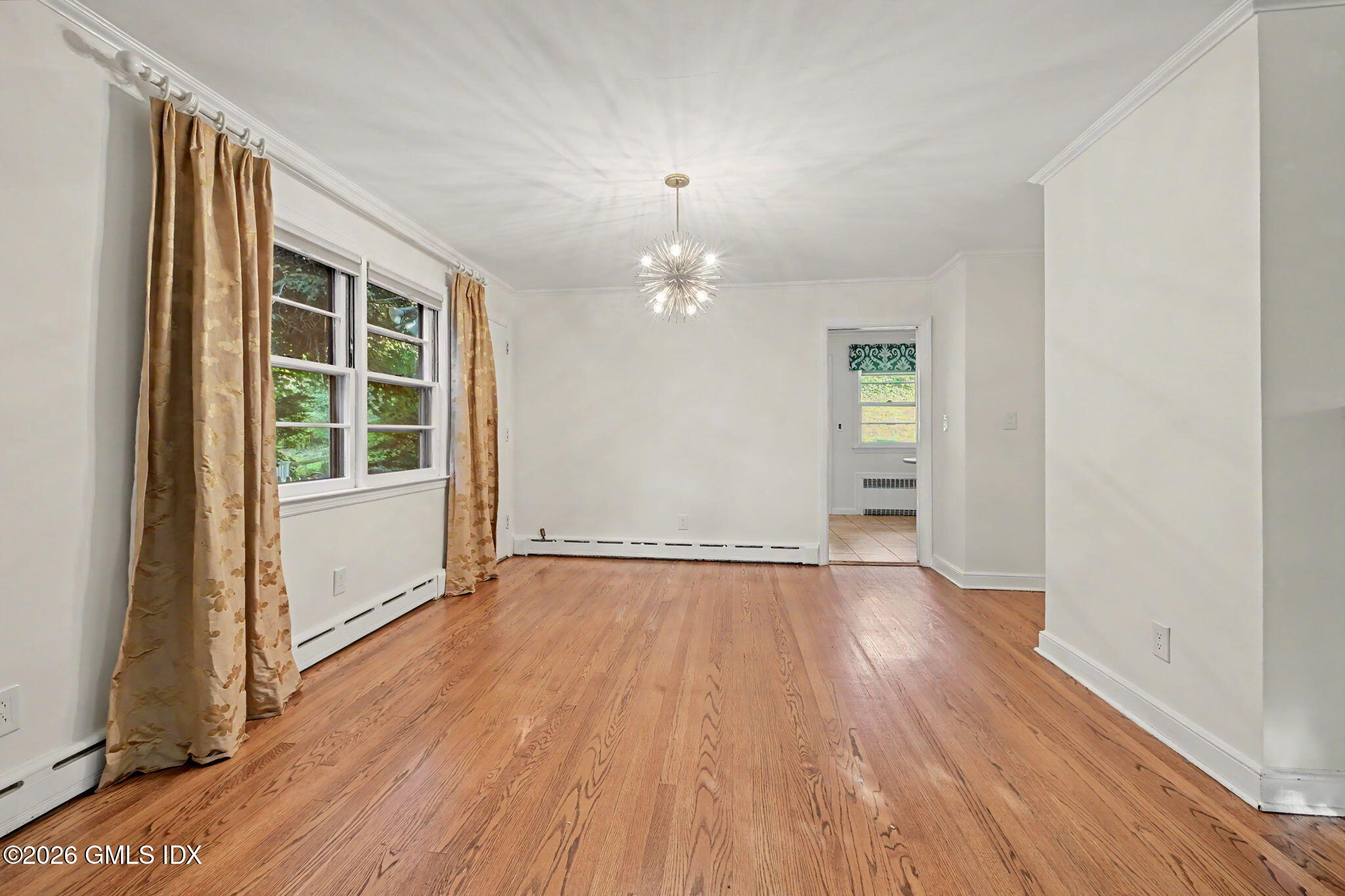 20 Meyer Place Riverside, CT 06878 - Photo 5 of 29 10-web-or-mls-20-meyer-pl