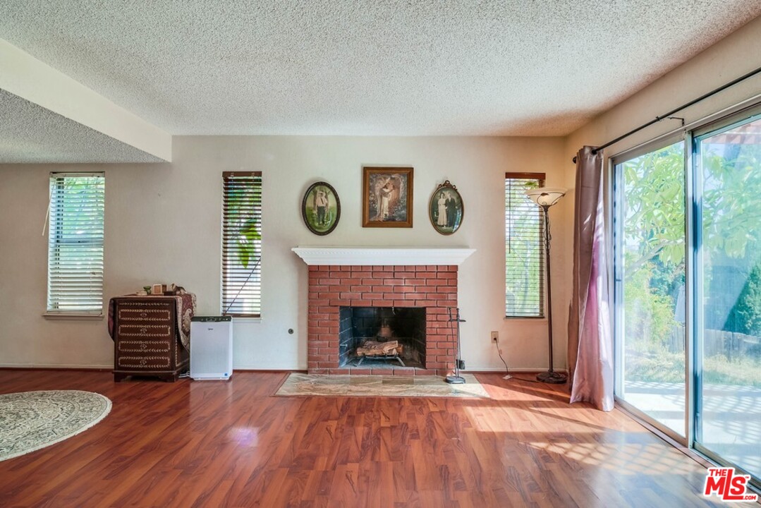 14293 Martin Place Riverside, CA 92503 - Photo 6 of 21