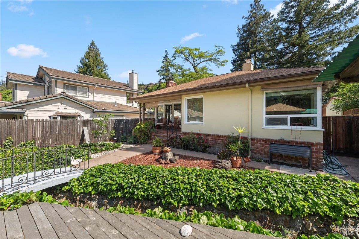 3306 Jordan Road Oakland, CA 94602 - Photo 7 of 41