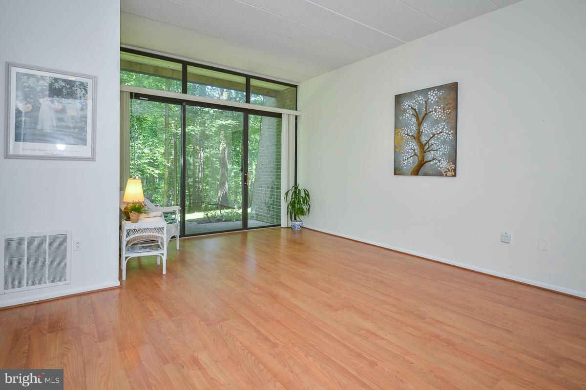 2108 Green Watch Way, Unit 100 Reston, VA 20191 - Photo 3 of 30 Living Room